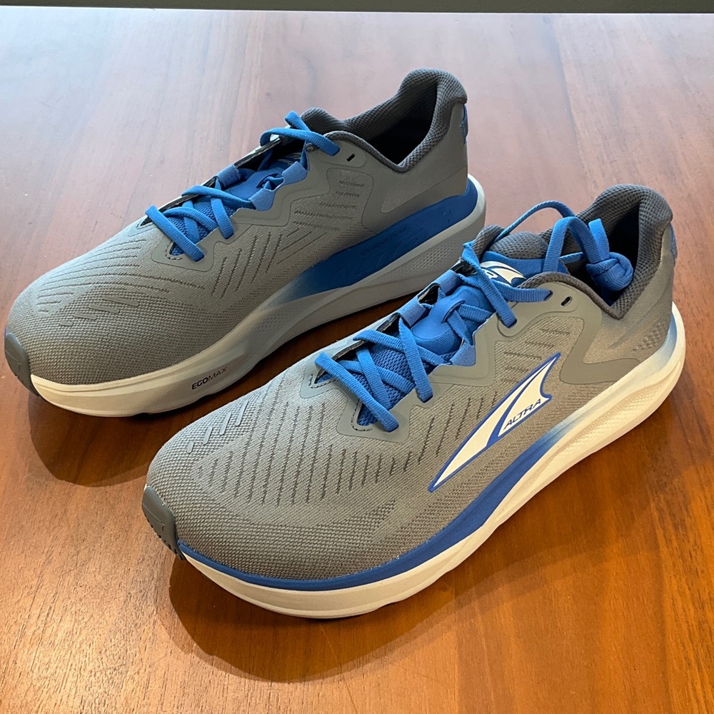Paradigm 8 Men's Gray and Blue Running Shoes
